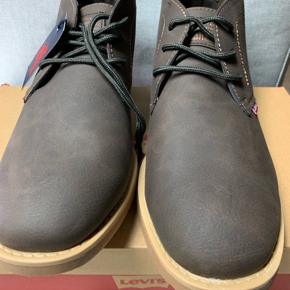 levi's sonoma wax chukka boot
